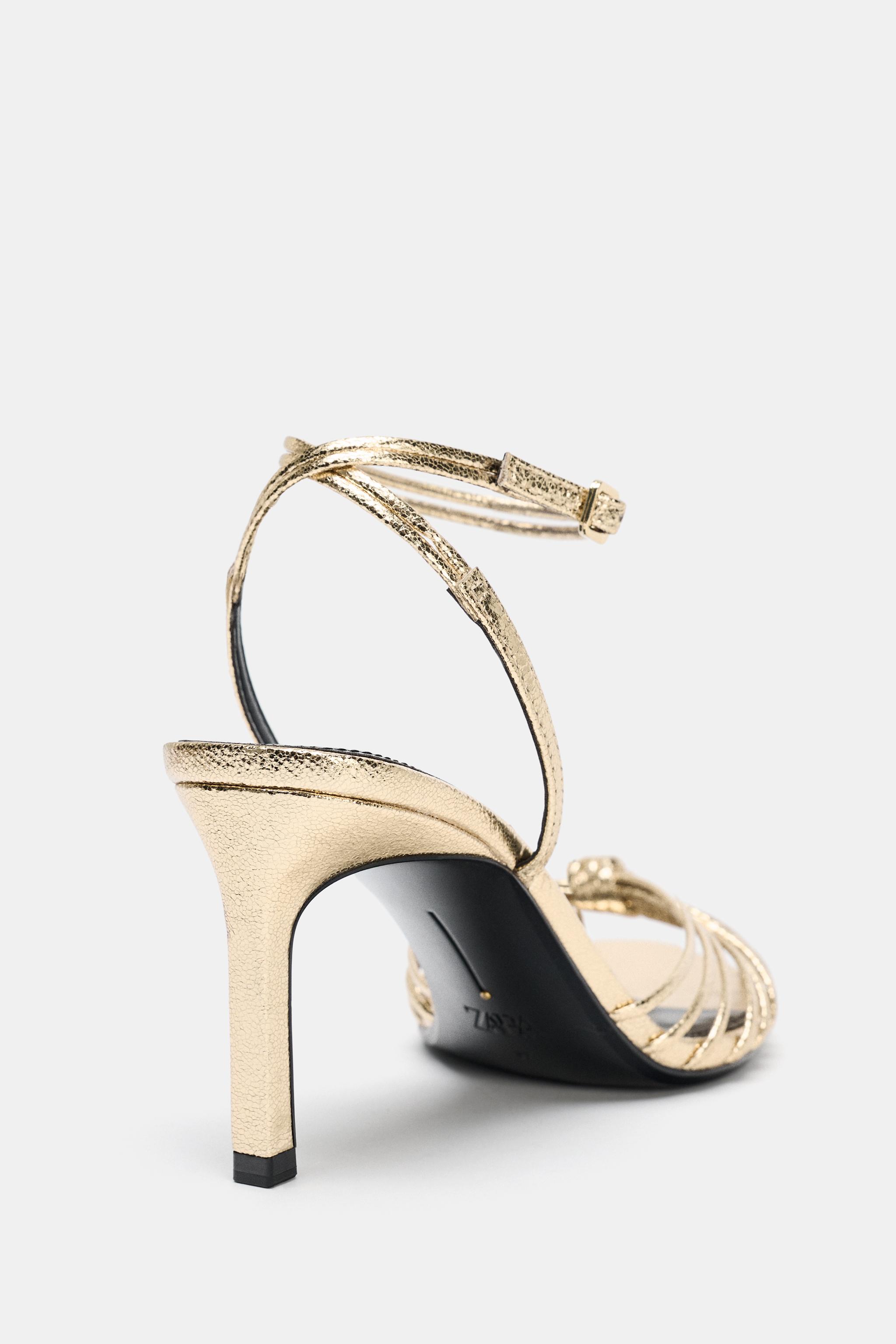 METALLIC KNOTTED HEELED SANDALS